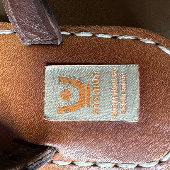 En Shalla Gladiator Sandals - Picture 5 of 10